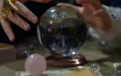 Les mythes et les réalités de la voyance