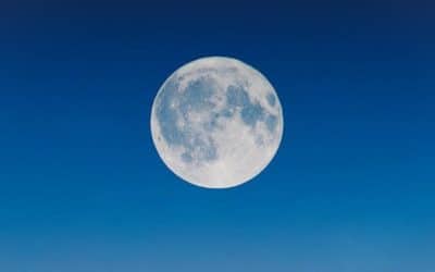 Les phases de la Lune et leur impact sur la divination et l’énergie